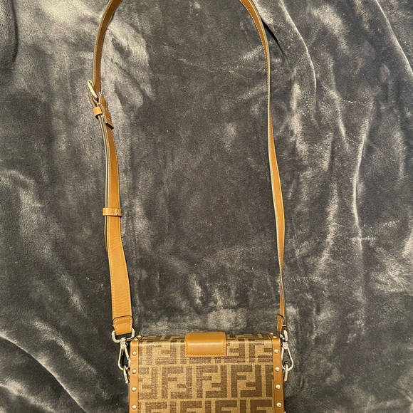 Fendi Baguette Trunk Mini - Picture 8 of 11